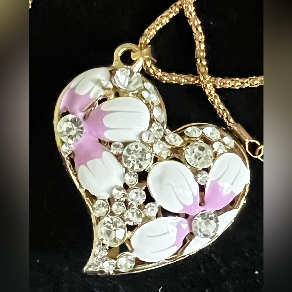 Betsey Johnson White Butterfly Gold Charm Pendant Chain Necklace